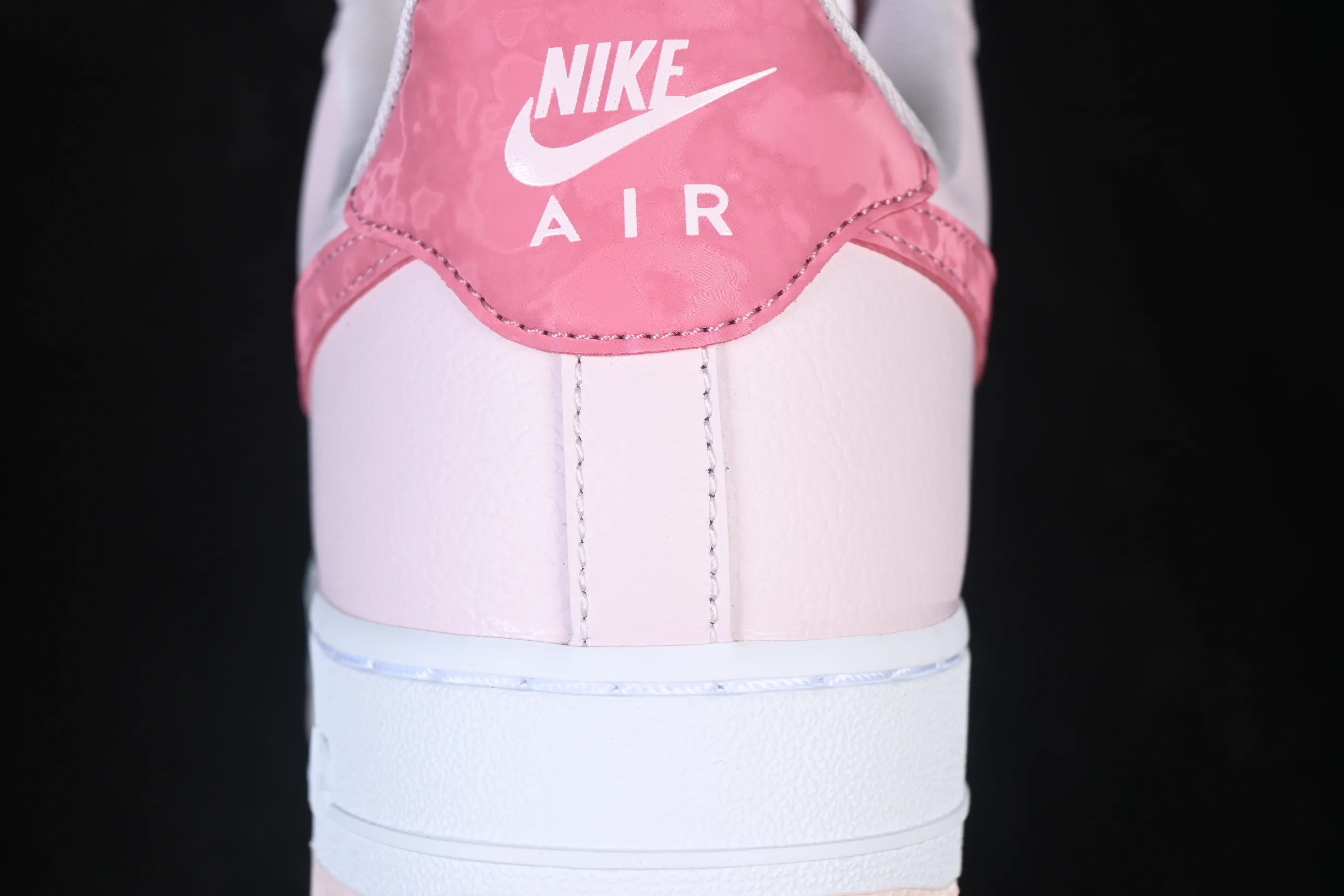 All Categories Nk Air Force 1 Air Force Series Nk Air Force 1 Low Air Force Low Nike Air Force 1'07 Low Valentine's Day Limited Air Force One Low Casual Shoes IO8755-600